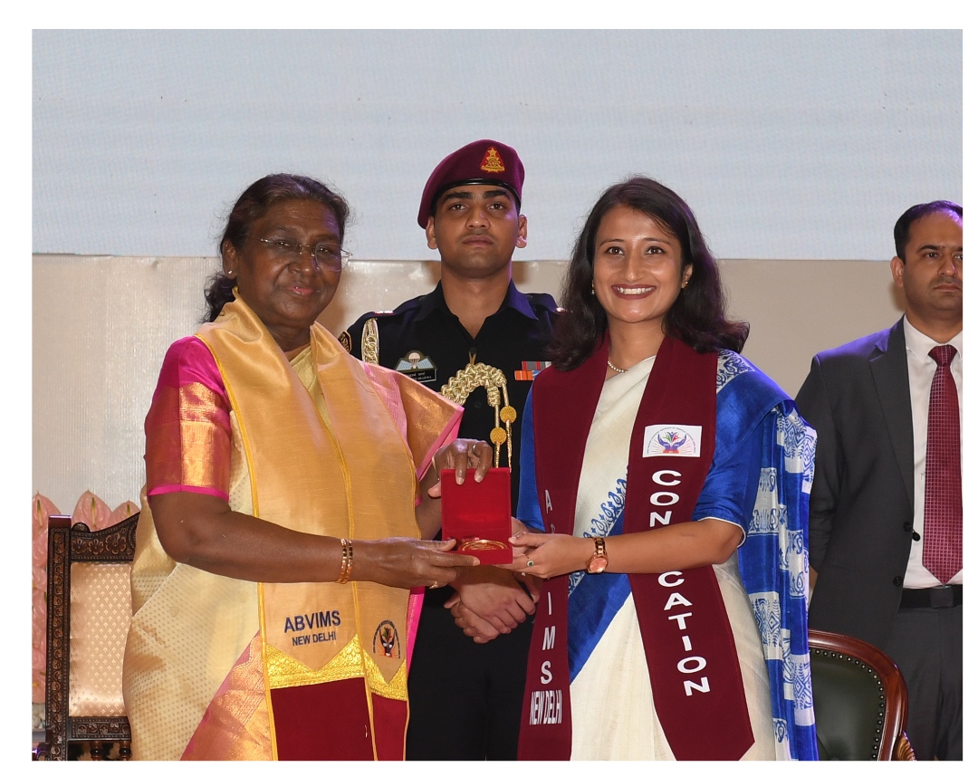 President Droupadi Murmu Emphasizes Compassion and Research in Healthcare at 10th Convocation of Atal Bihari Vajpayee Institute. 