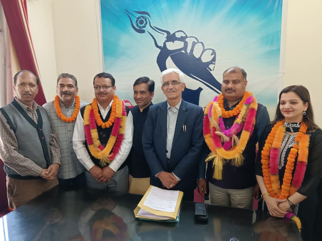 Subhash Thakur Elected as President in Mandi Press Club Elections.