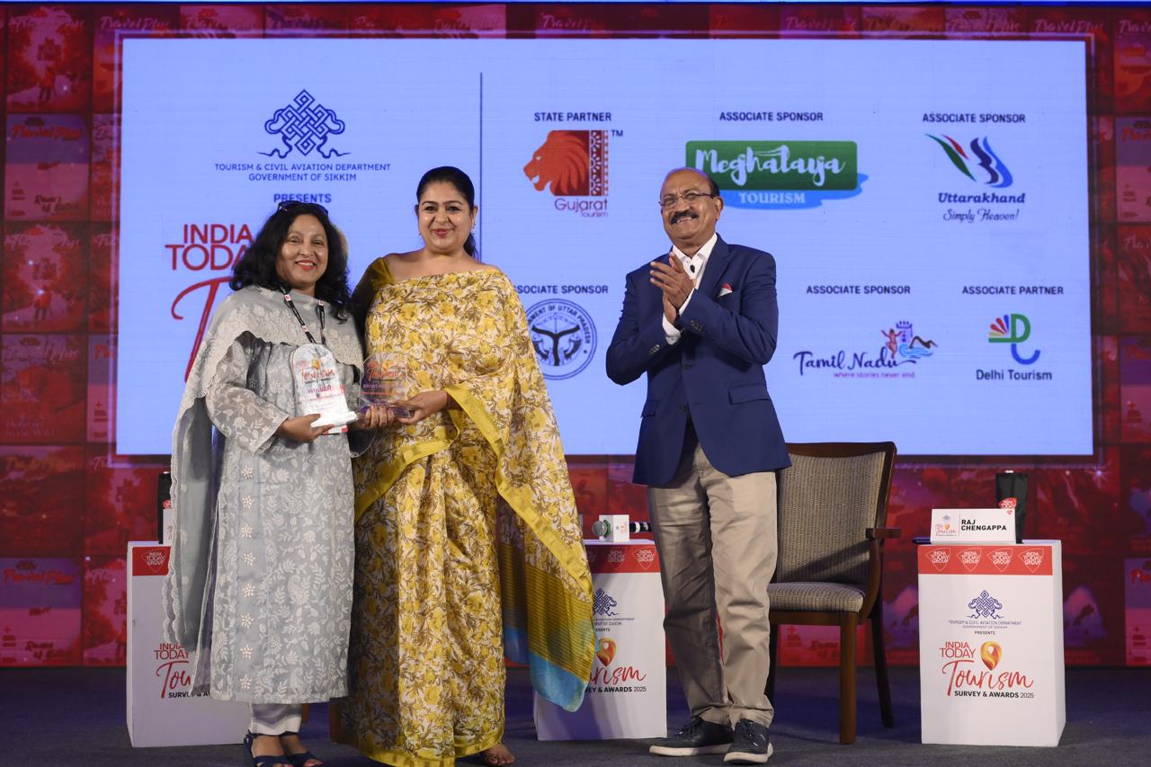 Himachal Pradesh Wins Two Prestigious Tourism Awards at India Today Event.