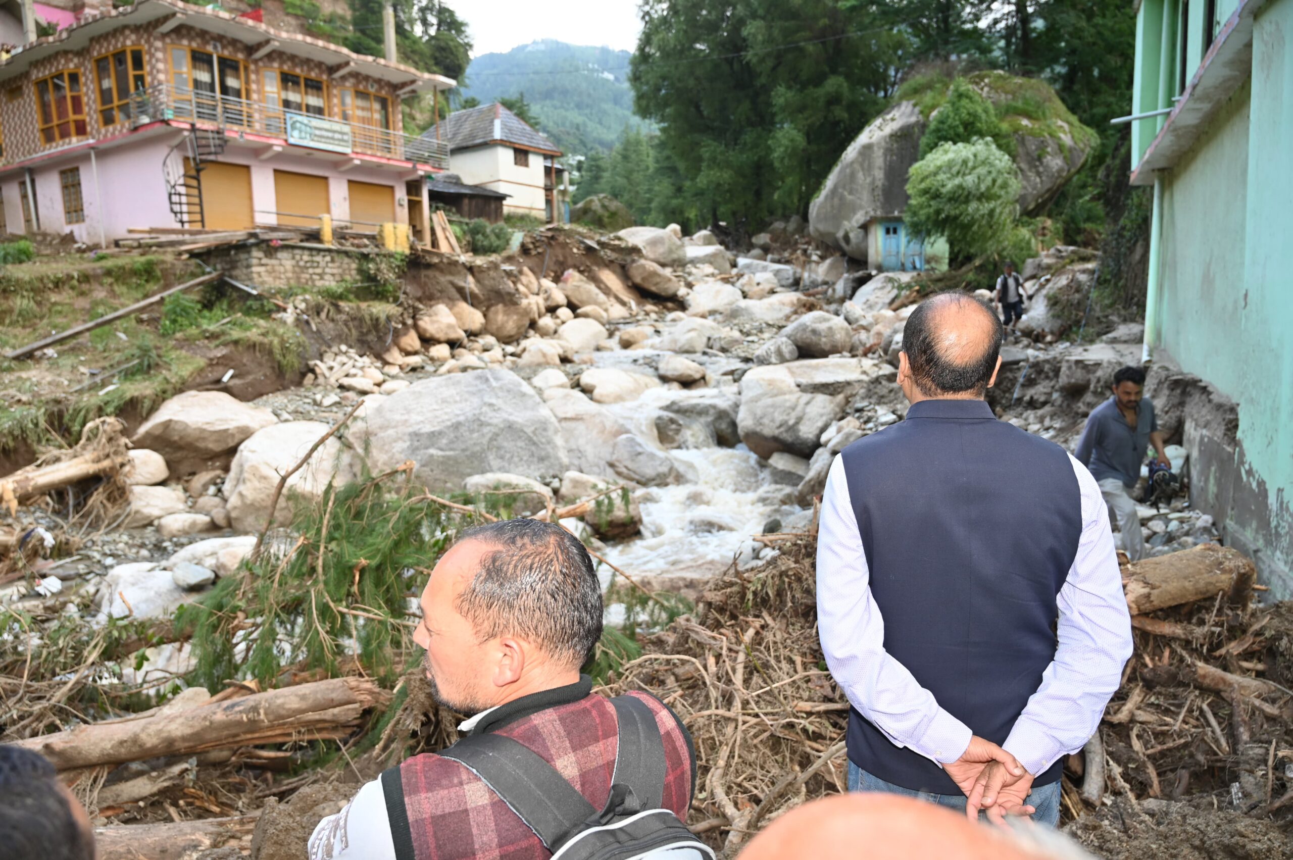 Unprecedented Tragedy in Seraj: Former CM Jairam Thakur Seeks Central Aid, Urges Immediate Rescue and Relief Operations.