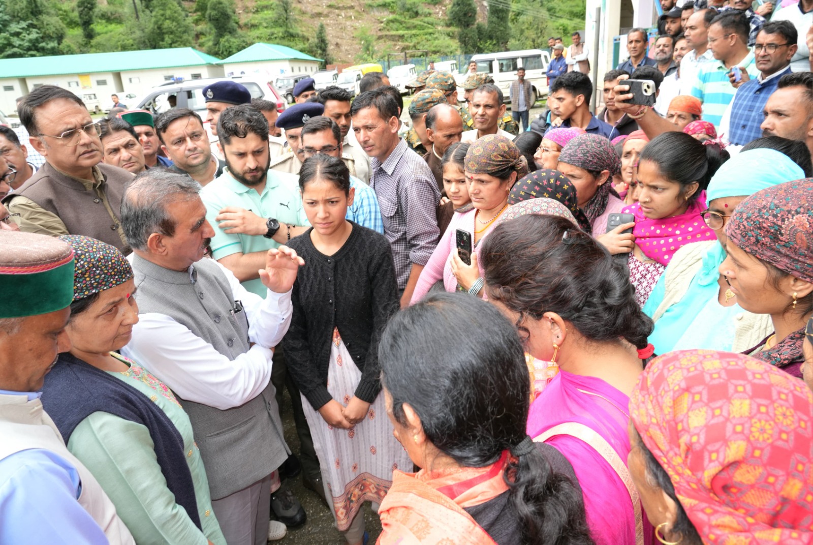 CM Sukhu Urges BJP MPs to Facilitate Forest Land Clearance for Rehabilitation of Disaster-Hit Families in Himachal. 
