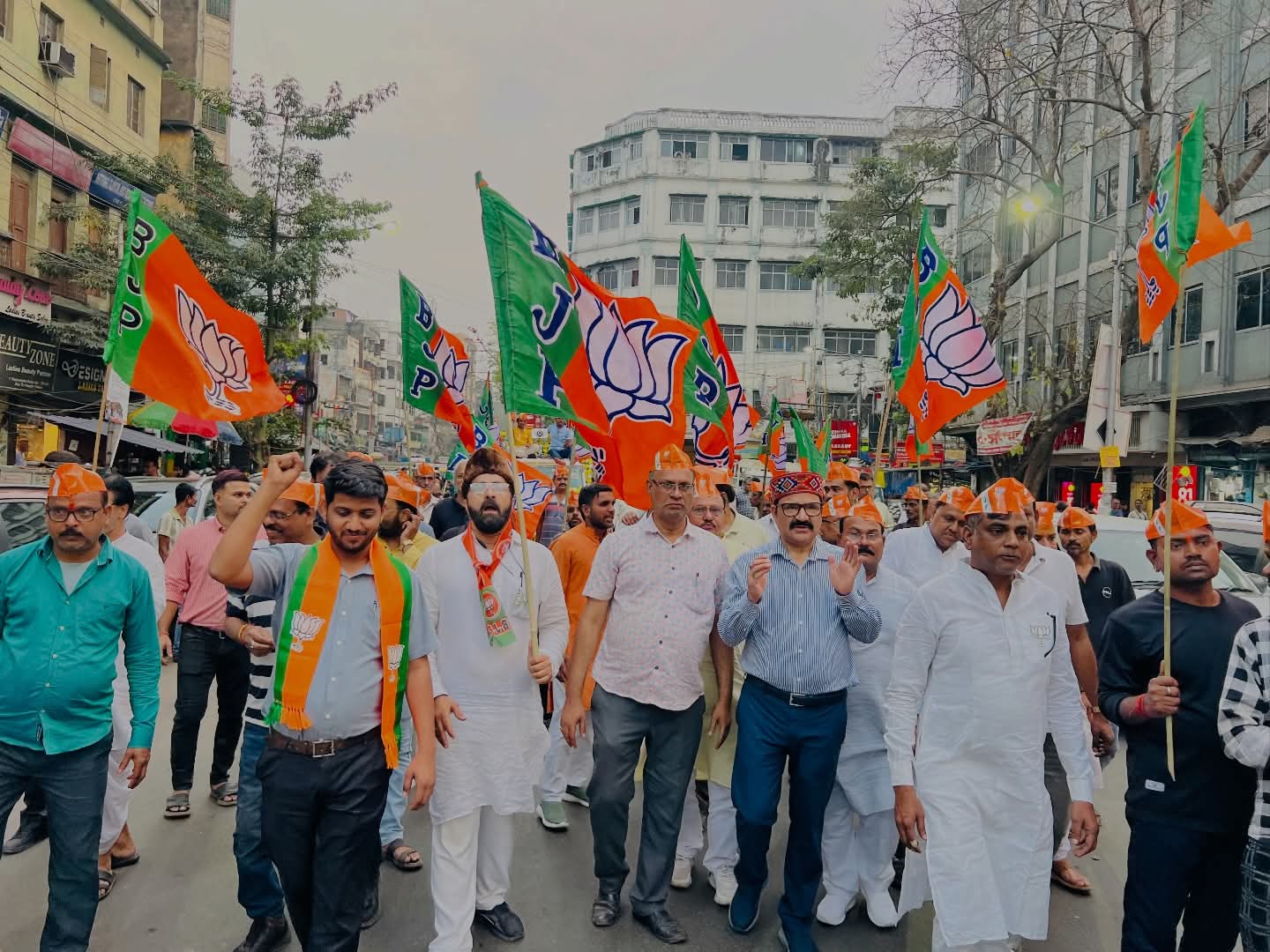 BJP Leader Govind Singh Thakur Attends Parivartan Yatra in North Kolkata, Expresses Confidence in Political Change.