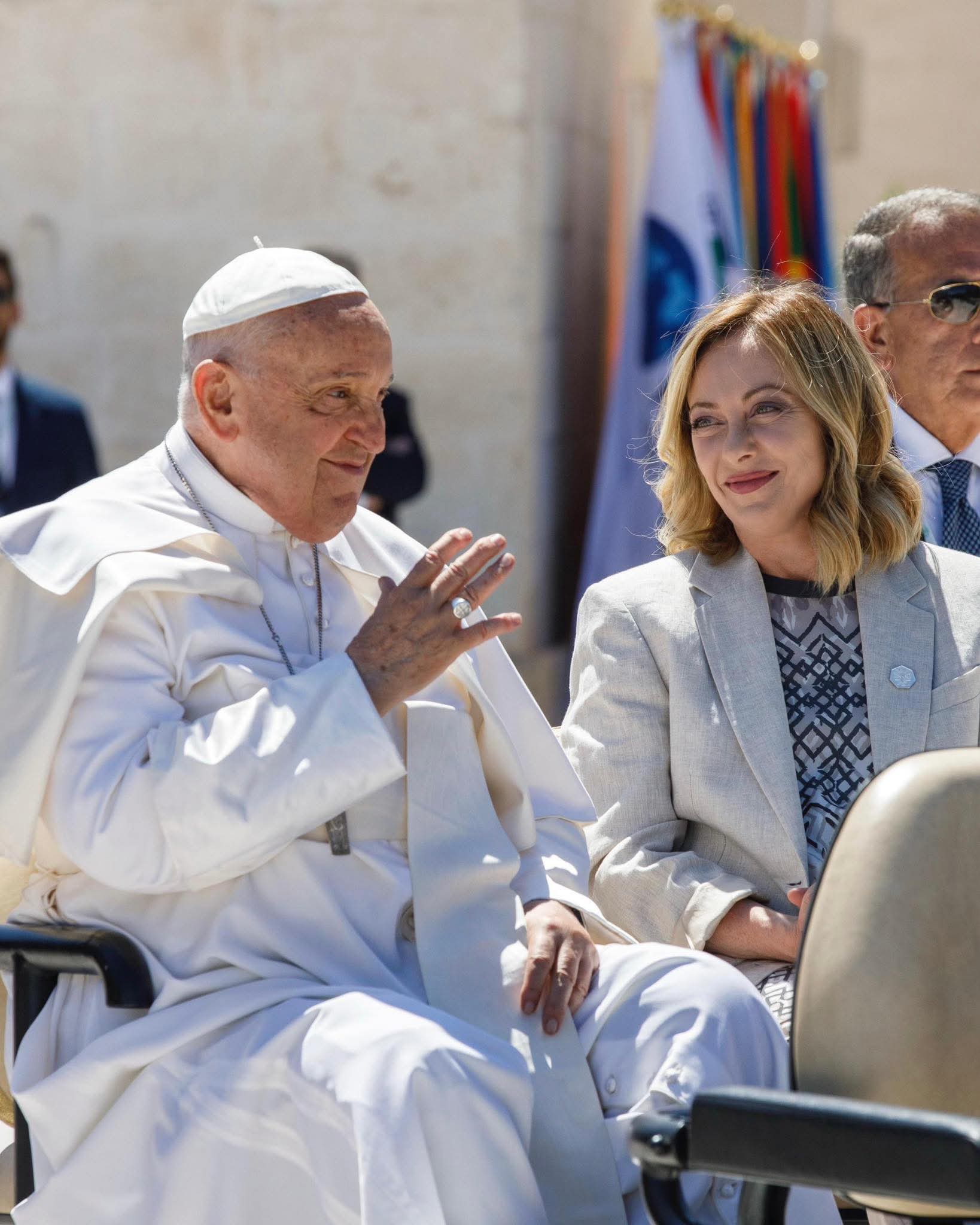 Giorgia Meloni Pays Tribute to Pope Francis, Calls His Legacy “Deeply Marking Our Time”.