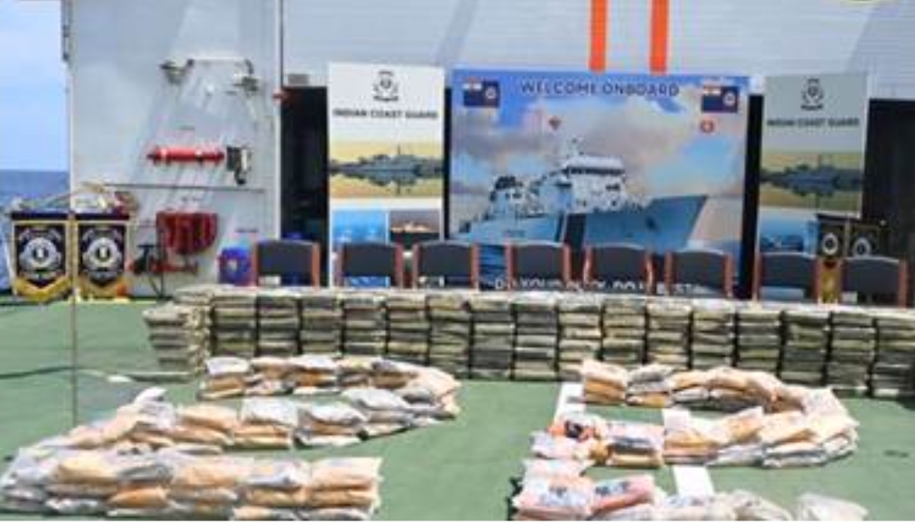 ICG Intercepts Transnational Drug Syndicate, Seizes Narcotics Worth Over Rs. 3,000 Crore in Arabian Sea. 